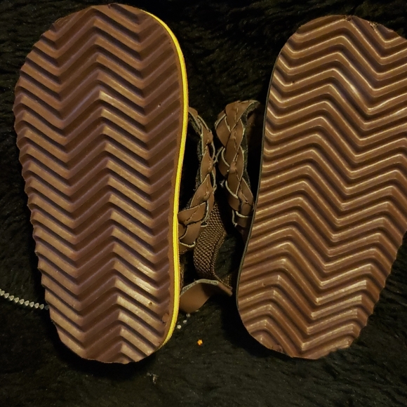 Two pair of infant shoes - Picture 5 of 5